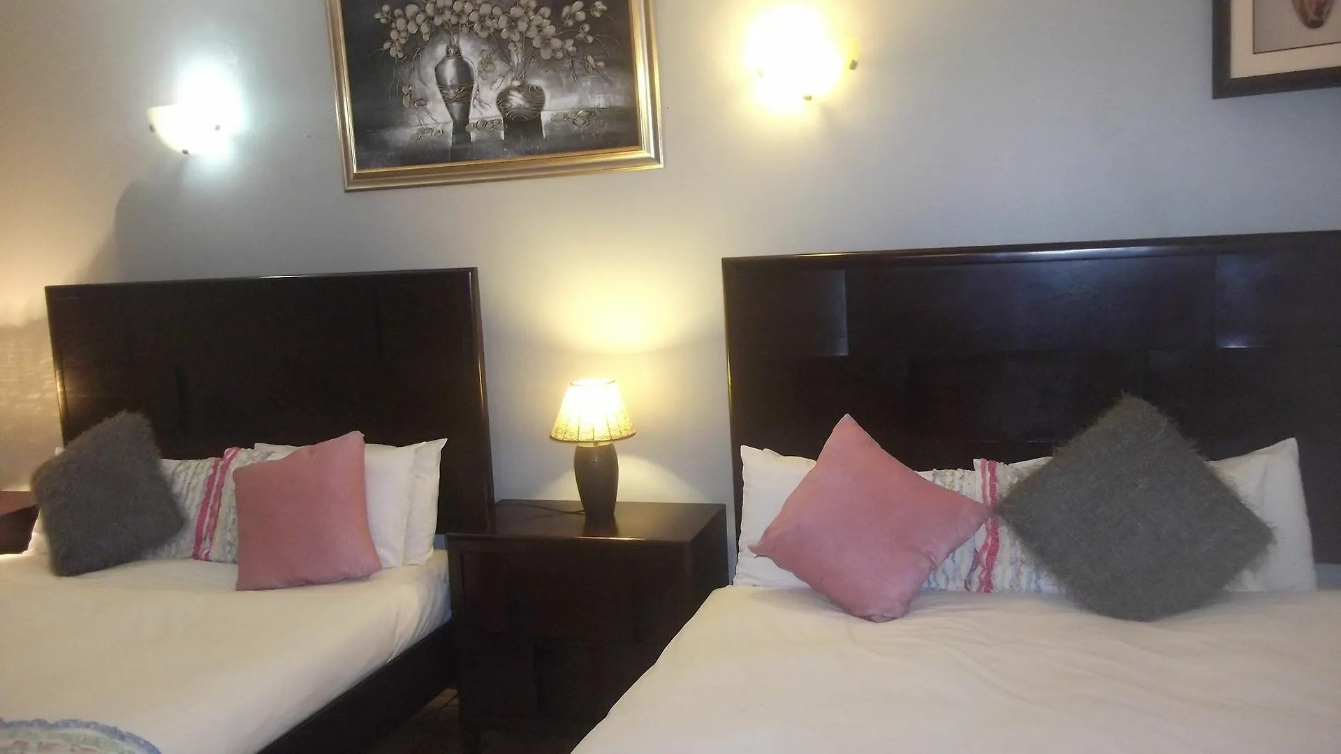 Guest house Mbalentle Guesthouse Bishop Lavis